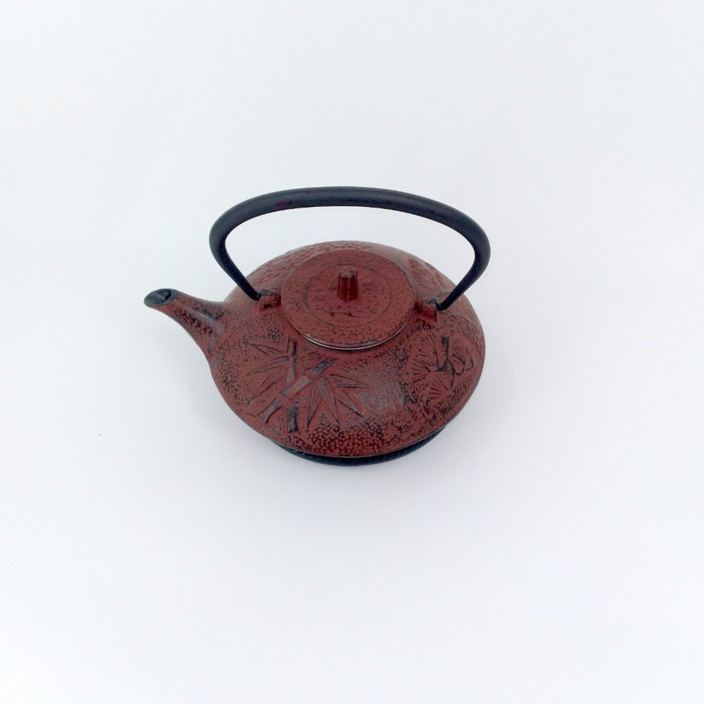 Tea Junction Cast Iron Japanese Teapot Bamboo Motif - Picture 3 of 5